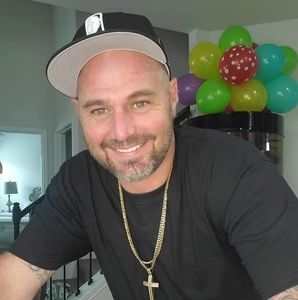 Meet your Posher, Travis